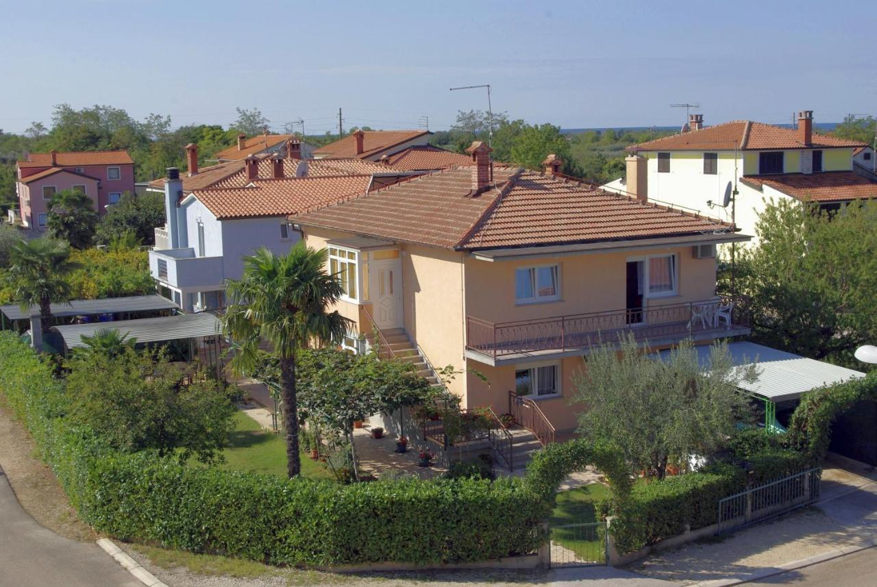Apartments & Rooms Barbara Umago Exterior foto